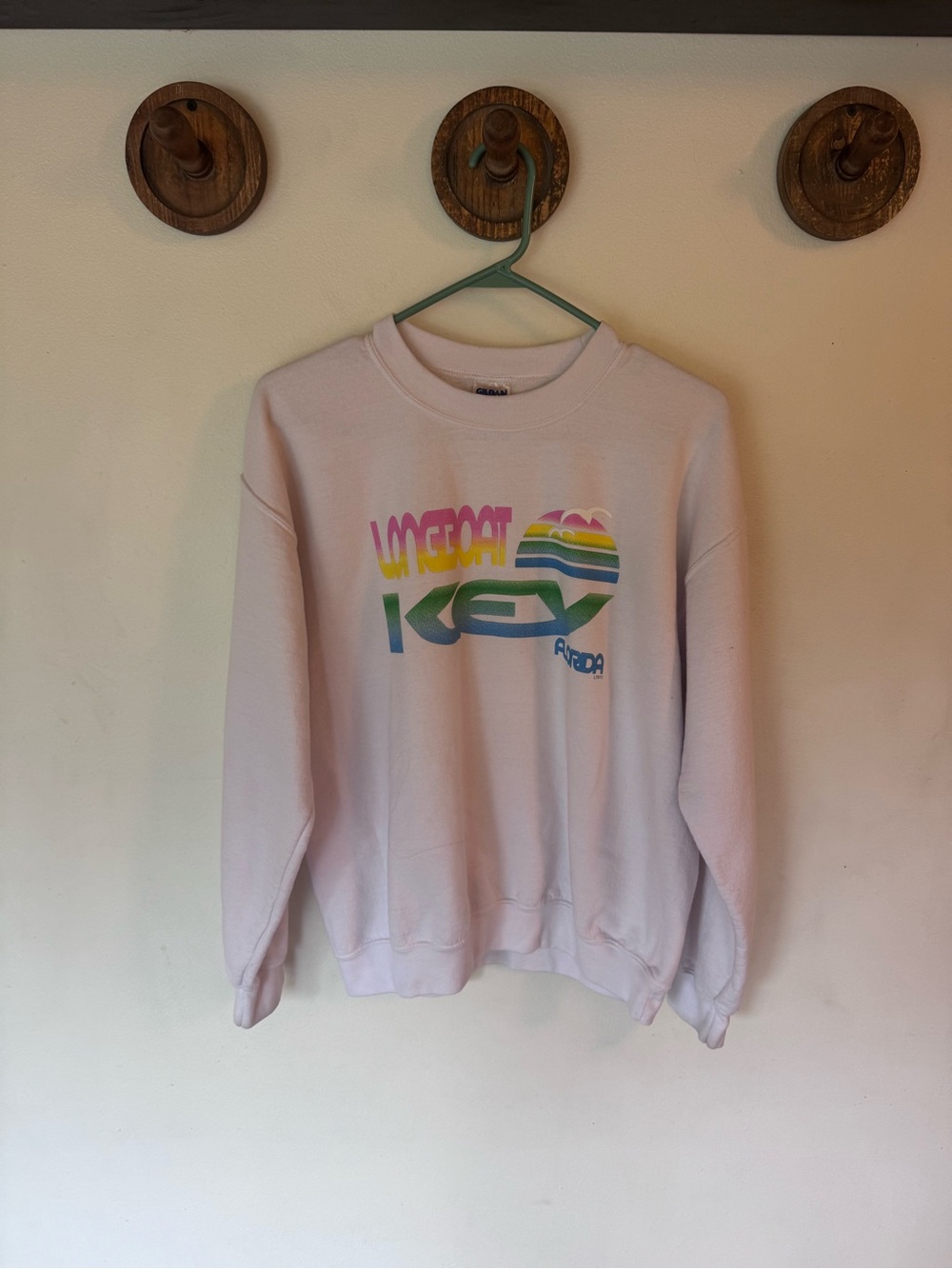 Longboat Key graphic Crewneck Sweatshirt size medium